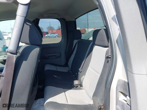 2008 Chevrolet Silverado 1500 Work Truck with VIN 1GCEC19X08Z302978, listed as a IAAI auction lot 41588854 with 153,168 mi miles. Bid and sale history available at carsss.com. Image 8.