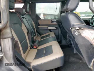 2022 Ford Bronco с VIN 1FMEE5DP9NLA72991, выставлен на аукционе Copart как лот 56551355 с пробегом 2 692 миль миль и Списание • Salvage title. История ставок и продаж доступна на DreamBid. Изображение 11.