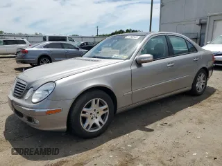 2003 Mercedes-Benz E 320 z VIN WDBUF65J13A183006, wystawiony jako Copart lot #57750545 z przebiegiem 61 578 mil mil oraz Szkoda całkowita • Salvage title. Historia ofert i sprzedaży dostępna na DreamBid. Obrazek 1.