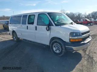 2016 Chevrolet Express Passenger LT with VIN 1GAZGPFGXG1214071, listed as a IAAI auction lot 41447909 with 66,253 mi miles. Bid and sale history available at carsss.com. Image 1.