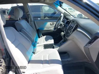 2002 Toyota Highlander z VIN JTEGD21A020031513, wystawiony jako IAAI lot #40230635 z przebiegiem 169 826 mil mil oraz . Historia ofert i sprzedaży dostępna na DreamBid. Obrazek 5.