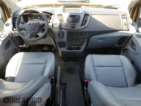 2019 Ford Transit Passenger XL z VIN 1FMZK1ZM0KKA09894, wystawiony jako Copart lot #61650455 z przebiegiem 100 779 mil mil oraz Szkoda całkowita • Salvage title. Historia ofert i sprzedaży dostępna na DreamBid. Obrazek 8.