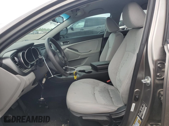 2015 Kia Optima LX z VIN 5XXGM4A71FG424462, wystawiony jako Copart lot #51968415 z przebiegiem 99 624 mil mil oraz Szkoda całkowita • Salvage title. Historia ofert i sprzedaży dostępna na DreamBid. Obrazek 7.