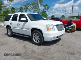 2008 GMC Yukon Denali с VIN 1GKFK63828J172050, выставлен на аукционе IAAI как лот 42835425 с пробегом 148 284 миль миль и . История ставок и продаж доступна на DreamBid. Изображение 1.