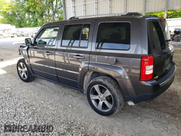 2016 Jeep Patriot Latitude z VIN 1C4NJPFA5GD699012, wystawiony jako Copart lot #55555095 z przebiegiem 82 643 mil mil oraz Szkoda całkowita • Salvage title. Historia ofert i sprzedaży dostępna na DreamBid. Obrazek 2.