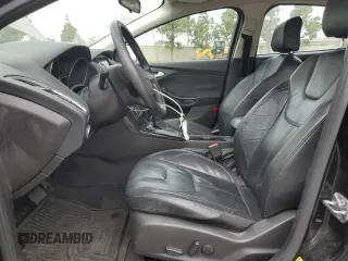 2015 Ford Focus Titanium z VIN 1FADP3N25FL324390, wystawiony jako Copart lot #59801805 z przebiegiem 97 615 mil mil oraz Szkoda całkowita • Salvage title. Historia ofert i sprzedaży dostępna na DreamBid. Obrazek 7.