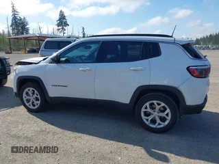 2024 Jeep Compass Latitude with VIN 3C4NJDBN1RT118139, listed as a IAAI auction lot 42053643 with 19,645 mi miles. Bid and sale history available at carsss.com. Image 14.