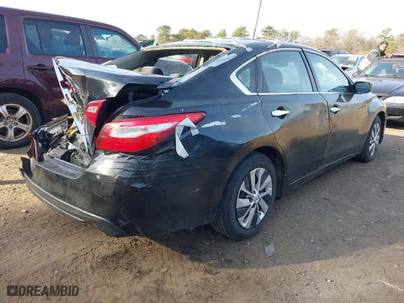 2016 Nissan Altima 2.5 SL with VIN 1N4AL3AP5GC116317, listed as a IAAI auction lot 41769093 with 279,622 mi miles. Bid and sale history available at carsss.com. Image 4.