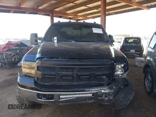 2007 Ford F-250 XL z VIN 1FTSW21P27EB17767, wystawiony jako IAAI lot #41861833 z przebiegiem 363 499 mil mil oraz . Historia ofert i sprzedaży dostępna na DreamBid. Obrazek 11.