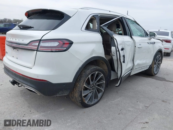 2022 Lincoln Nautilus Reserve with VIN 2LMPJ8K95NBL24072, listed as a IAAI auction lot 41824694 with Not provided miles and . Bid and sale history available at DreamBid. Image 4.