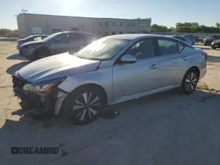 2021 Nissan Altima SV z VIN 1N4BL4DW9MN312435, wystawiony jako Copart lot #55769855 z przebiegiem 85 702 mil mil oraz Szkoda całkowita • Salvage title. Historia ofert i sprzedaży dostępna na DreamBid. Obrazek 1.