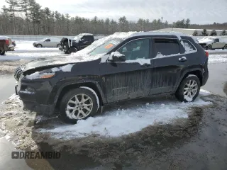 2018 Jeep Cherokee Latitude Plus with VIN 1C4PJMLB5JD521290, listed as a Copart auction lot 43517215 with 180,230 mi miles and Salvage Title. Bid and sale history available at DreamBid. Image 1.