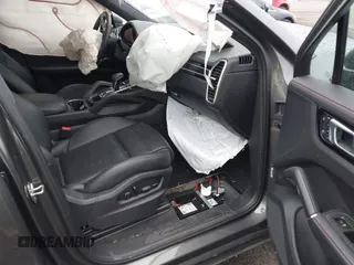 2022 Porsche Cayenne GTS с VIN WP1BG2AY6NDA55863, выставлен на аукционе IAAI как лот 42053500 с пробегом 39 663 миль миль и . История ставок и продаж доступна на DreamBid. Изображение 5.