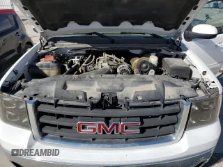 2013 GMC Sierra 1500 SLT with VIN 3GTP2WE73DG224589, listed as a Copart auction lot 46093905 with 71,874 mi miles and Salvage title. Bid and sale history available at DreamBid. Image 11.