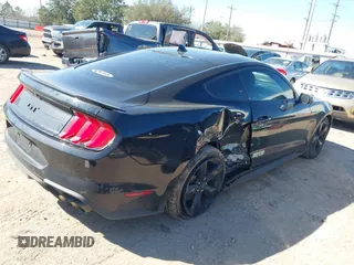 2021 Ford Mustang GT with VIN 1FA6P8CF5M5133016, listed as a IAAI auction lot 41637005 with 90,509 mi miles. Bid and sale history available at carsss.com. Image 4.