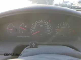 1996 Plymouth Neon z VIN 1P3ES62C4TD541124, wystawiony jako Copart lot #88826005 z przebiegiem 76 499 mil mil oraz Tytuł czysty. Historia ofert i sprzedaży dostępna na DreamBid. Obrazek 9.