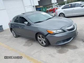 2014 Acura ILX with VIN 19VDE1F39EE002024, listed as a IAAI auction lot 41566953 with 121,024 mi miles. Bid and sale history available at carsss.com. Image 1.