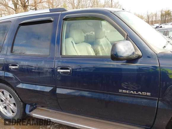 2006 Cadillac Escalade z VIN 1GYEK63N66R127117, wystawiony jako IAAI lot #41570716 z przebiegiem 126 637 mil mil oraz . Historia ofert i sprzedaży dostępna na DreamBid. Obrazek 13.