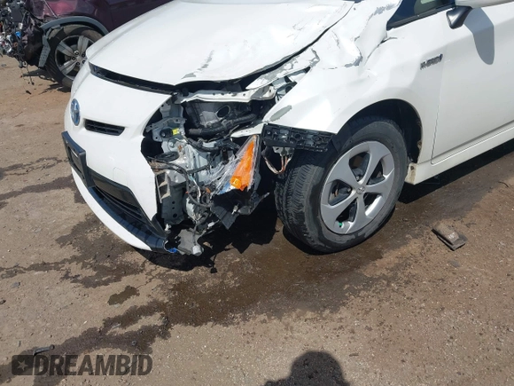2013 Toyota Prius One with VIN JTDKN3DU6D5589962, listed as a IAAI auction lot 41929274 with 156,484 mi miles. Bid and sale history available at carsss.com. Image 6.