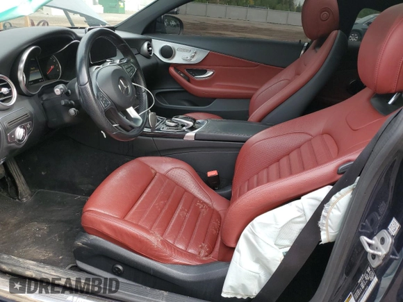 2017 Mercedes-Benz C 300 z VIN WDDWJ4KB0HF413645, wystawiony jako Copart lot #58805635 z przebiegiem 128 052 mil mil oraz Szkoda całkowita • Salvage title. Historia ofert i sprzedaży dostępna na DreamBid. Obrazek 7.