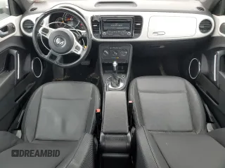 2014 Volkswagen Beetle 2.5L w/Sun with VIN 3VWJP7AT8EM621487, listed as a Copart auction lot 83106354 with 75,381 mi miles and Salvage Title. Bid and sale history available at DreamBid. Image 8.