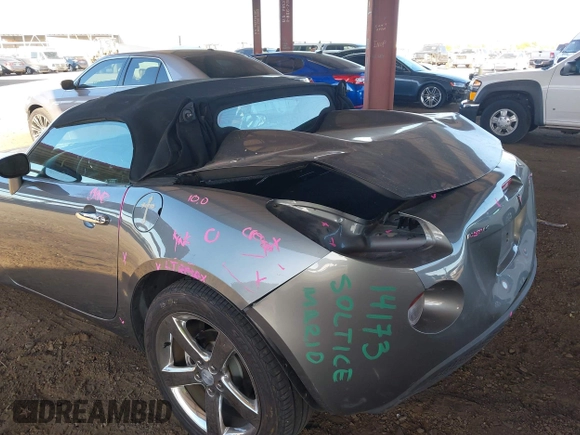 2006 Pontiac Solstice z VIN 1G2MB35B56Y112699, wystawiony jako IAAI lot #42279273 z przebiegiem 46 478 mil mil oraz . Historia ofert i sprzedaży dostępna na DreamBid. Obrazek 6.
