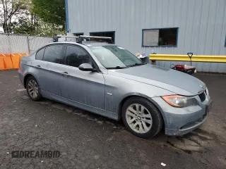 2006 BMW 3 Series 325i z VIN WBAVB13506KX39313, wystawiony jako Copart lot #56875025 z przebiegiem Nie podano mil oraz Szkoda całkowita • Salvage title. Historia ofert i sprzedaży dostępna na DreamBid. Obrazek 4.