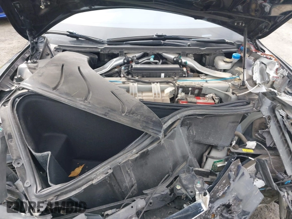 2016 Tesla Model S 90D z VIN 5YJSA1E4XGF171681, wystawiony jako IAAI lot #41836005 z przebiegiem 81 063 mil mil oraz . Historia ofert i sprzedaży dostępna na DreamBid. Obrazek 10.