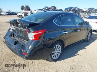 2018 Nissan Sentra SV z VIN 3N1AB7AP0JL619532, wystawiony jako IAAI lot #41639263 z przebiegiem 68 010 mil mil oraz . Historia ofert i sprzedaży dostępna na DreamBid. Obrazek 4.