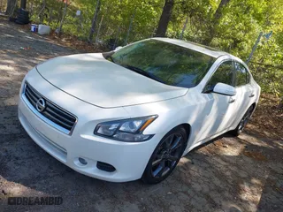 2014 Nissan Maxima 3.5 SV w/Premium Pkg with VIN 1N4AA5AP5EC497245, listed as a IAAI auction lot 42071331 with 127,757 mi miles. Bid and sale history available at carsss.com. Image 2.