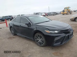 2022 Toyota Camry SE with VIN 4T1G11AK8NU660011, listed as a IAAI auction lot 41562164 with Not Provided miles. Bid and sale history available at carsss.com. Image 13.