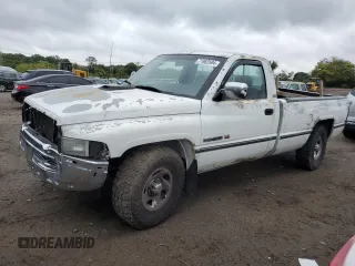 1996 Dodge 1500 z VIN 1B7HC16Z2TS571133, wystawiony jako Copart lot #71982594 z przebiegiem 233 135 mil mil oraz Szkoda całkowita • Salvage title. Historia ofert i sprzedaży dostępna na DreamBid. Obrazek 1.
