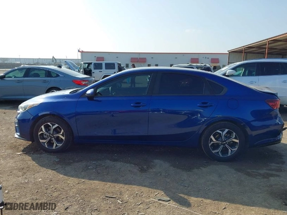 2019 Kia Forte FE with VIN 3KPF24AD5KE028660, listed as a IAAI auction lot 41516589 with NaN miles. Bid and sale history available at carsss.com. Image 14.