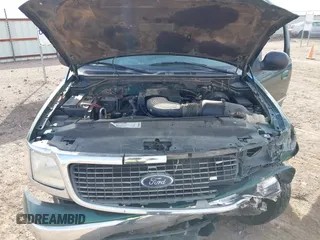 2000 Ford Expedition XLT with VIN 1FMPU16L9YLA38925, listed as a IAAI auction lot 41070582 with Not Provided miles and . Bid and sale history available at DreamBid. Image 10.