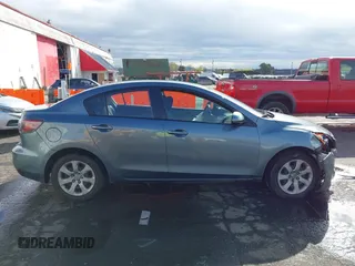2013 Mazda 3 i SV with VIN JM1BL1TG1D1784364, listed as a IAAI auction lot 41903072 with 45,818 mi miles. Bid and sale history available at carsss.com. Image 13.