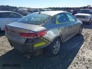 2018 Kia Optima S with VIN 5XXGT4L39JG192313, listed as a IAAI auction lot 41260143 with 138,413 mi miles. Bid and sale history available at carsss.com. Image 4.