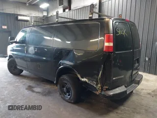 2004 Chevrolet Express Cargo z VIN 1GCFG15X241176422, wystawiony jako IAAI lot #42227499 z przebiegiem 270 000 mil mil oraz . Historia ofert i sprzedaży dostępna na DreamBid. Obrazek 6.