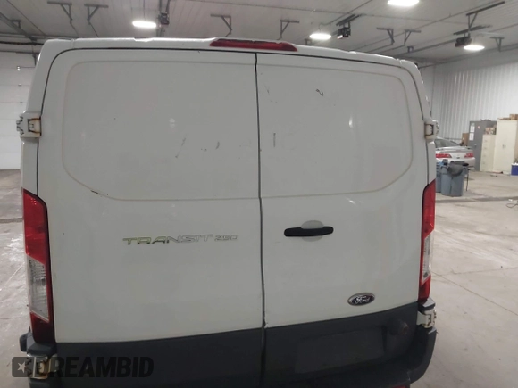2015 Ford Transit с VIN 1FTNR2ZM3FKA90822, выставлен на аукционе IAAI как лот 42374269 с пробегом 145 279 миль миль и . История ставок и продаж доступна на DreamBid. Изображение 16.