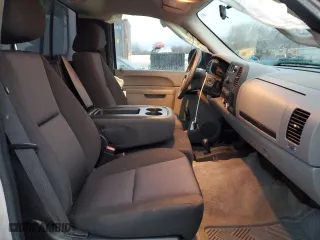 2011 Chevrolet Silverado 1500 Work Truck with VIN 1GCNKPEA6BZ192033, listed as a Copart auction lot 81317744 with 105,514 mi miles and Salvage Title. Bid and sale history available at carsss.com. Image 10.