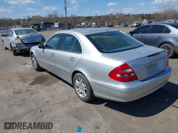 2005 Mercedes-Benz E-Class 3.2L with VIN WDBUF65J15A669561, listed as a IAAI auction lot 41888887 with 87,317 mi miles. Bid and sale history available at carsss.com. Image 3.