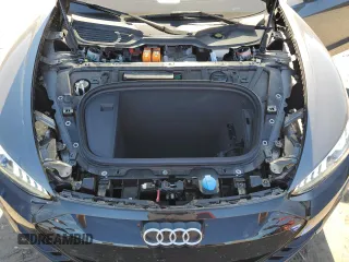 2022 Audi e-tron GT Prestige z VIN WAUEJBFW7N7006626, wystawiony jako Copart lot #75207374 z przebiegiem 27 095 mil mil oraz Szkody całkowita. Historia ofert i sprzedaży dostępna na DreamBid. Obrazek 11.