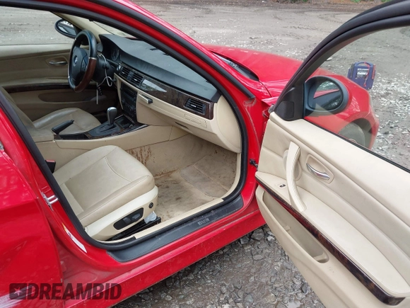 2006 BMW 3 Series 325xi z VIN WBAVT13526KW23205, wystawiony jako IAAI lot #42707089 z przebiegiem 179 376 mil mil oraz . Historia ofert i sprzedaży dostępna na DreamBid. Obrazek 5.