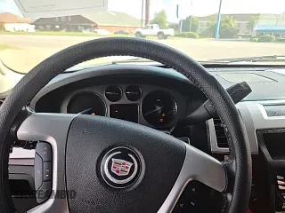 2008 Cadillac Escalade with VIN 1GYEC638X8R116485, listed as a Copart auction lot 85577985 with 187,486 mi miles and Clean title. Bid and sale history available at DreamBid. Image 11.