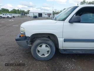 2002 Chevrolet Suburban Z71 с VIN 3GNFK16Z42G220862, выставлен на аукционе IAAI как лот 42328110 с пробегом 276 171 миль миль и . История ставок и продаж доступна на DreamBid. Изображение 6.