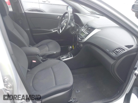 2012 Hyundai Accent SE z VIN KMHCU5AE0CU054285, wystawiony jako IAAI lot #42170678 z przebiegiem 92 172 mil mil oraz . Historia ofert i sprzedaży dostępna na DreamBid. Obrazek 5.