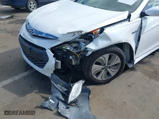 2015 Hyundai Sonata Hybrid Limited with VIN KMHEC4A40FA124788, listed as a IAAI auction lot 41936920 with 112,002 mi miles. Bid and sale history available at carsss.com. Image 6.