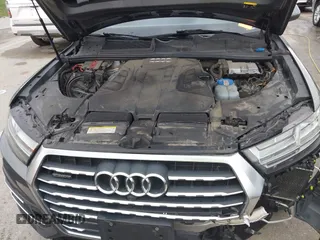 2017 Audi Q7 Premium Plus with VIN WA1LAAF70HD004911, listed as a IAAI auction lot 41910833 with 120,506 mi miles and . Bid and sale history available at DreamBid. Image 10.