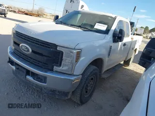 2019 Ford F-350 with VIN 1FT7X3B69KED70740, listed as a IAAI auction lot 41665562 with 190,822 mi miles and . Bid and sale history available at DreamBid. Image 2.