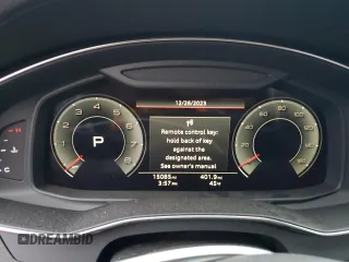 2023 Audi A6 Premium z VIN WAUD3BF28PN054234, wystawiony jako Copart lot #81993783 z przebiegiem 15 085 mil mil oraz . Historia ofert i sprzedaży dostępna na DreamBid. Obrazek 9.