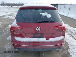 2018 Volkswagen Tiguan SEL с VIN 3VV2B7AX3JM148893, выставлен на аукционе IAAI как лот 41265196 с пробегом 60 035 миль миль и . История ставок и продаж доступна на DreamBid. Изображение 16.